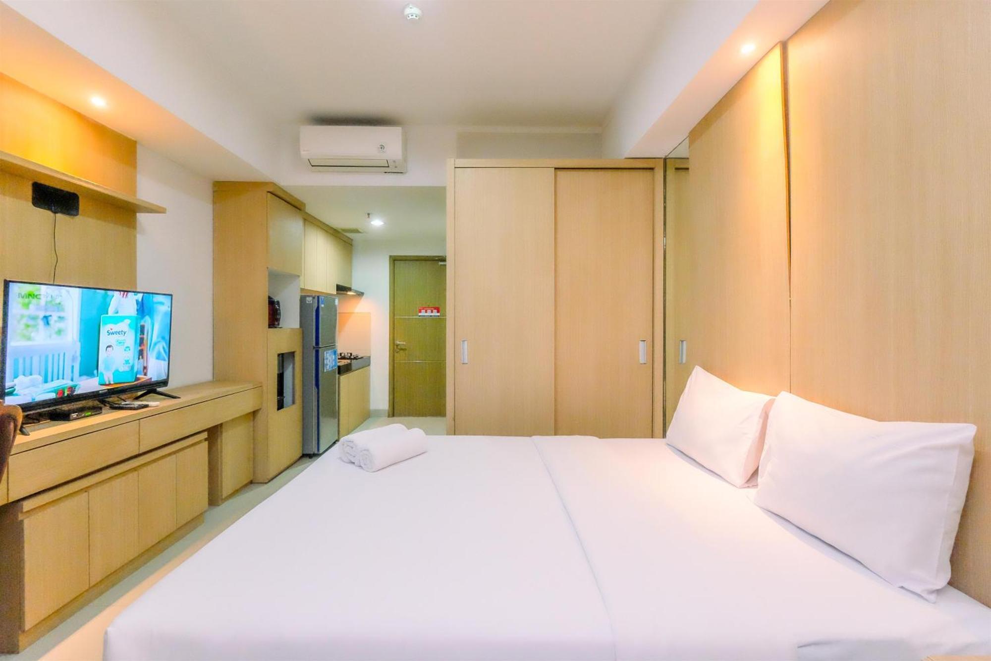 Best Deal And Cozy Studio Oasis Cikarang Apartment By Travelio Eksteriør billede